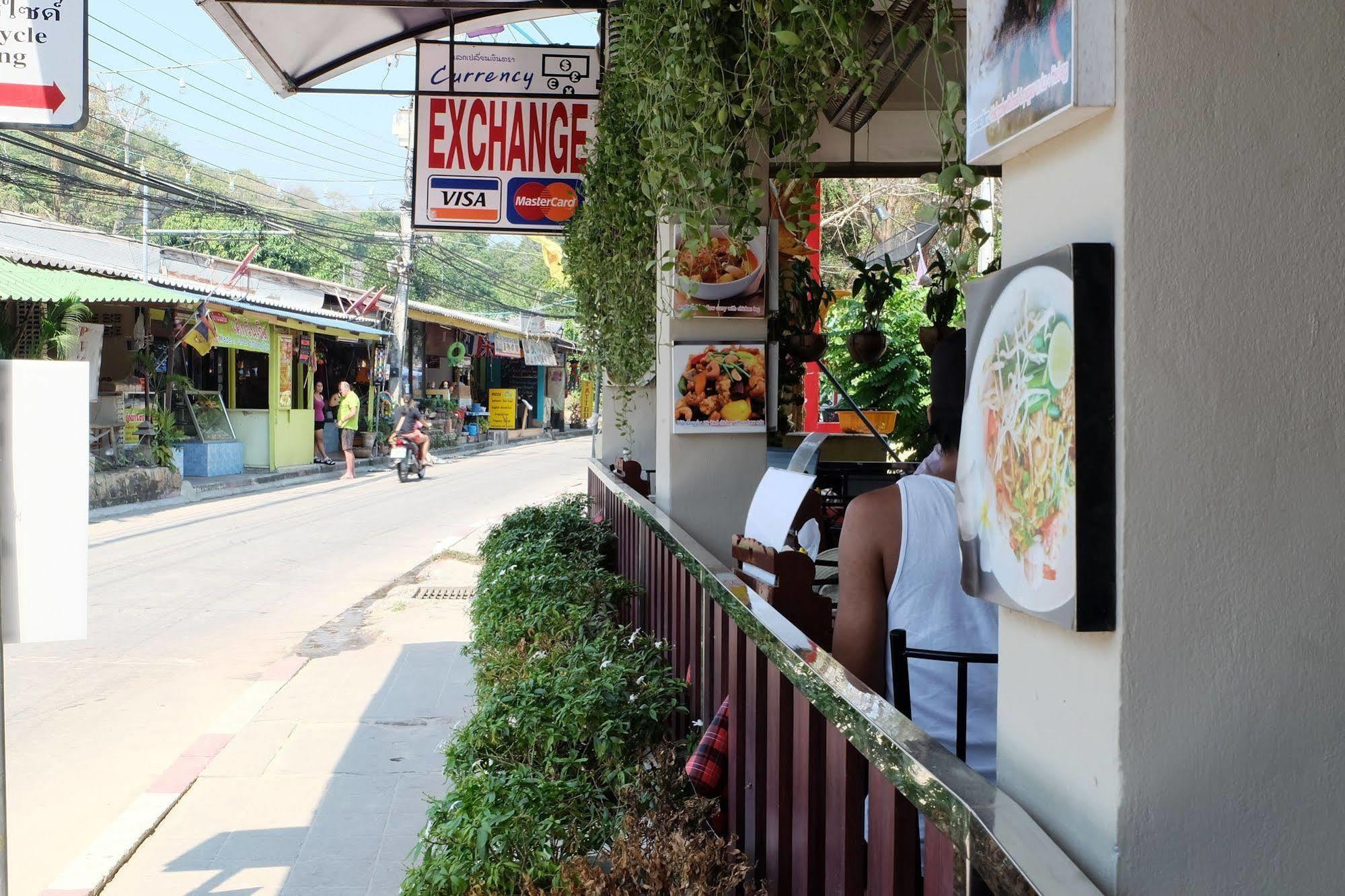 Chilli Hotel&Restaurant Koh Samet Buitenkant foto